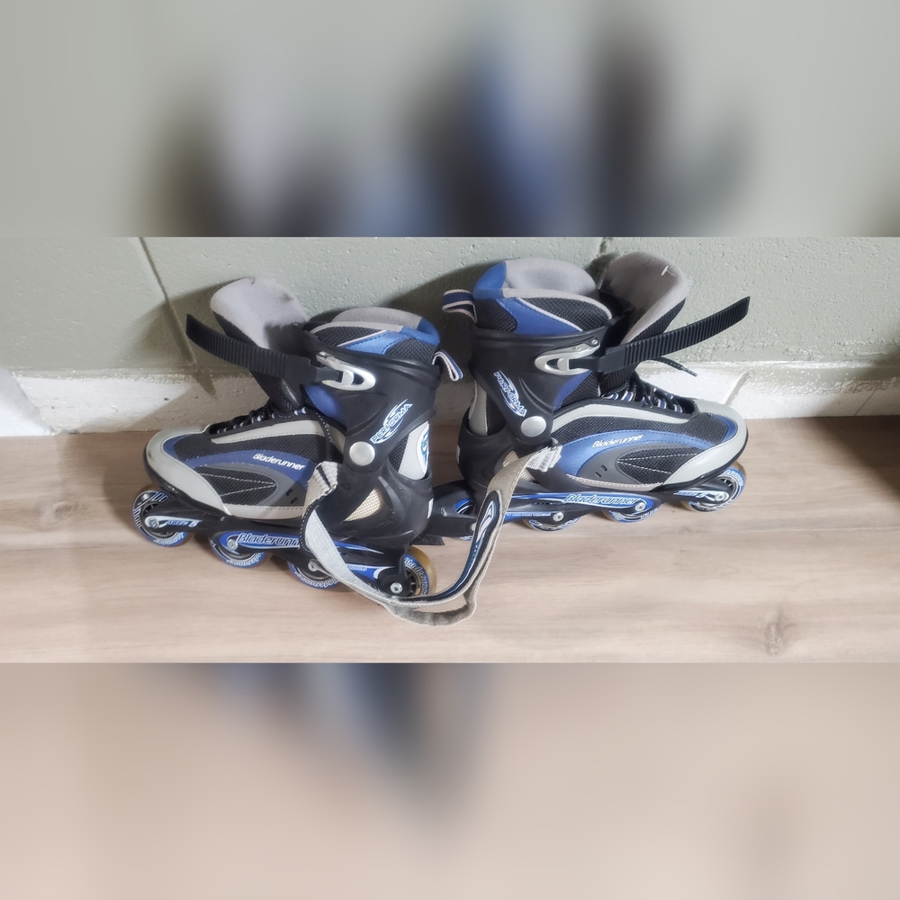 Brand new worn one. Roller skates